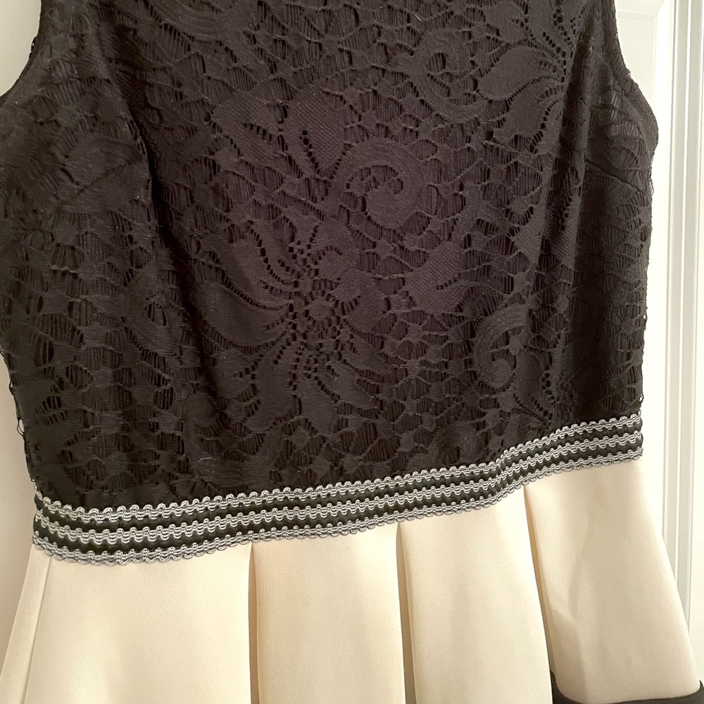 Juniors dress size medium; may be same as 14/16